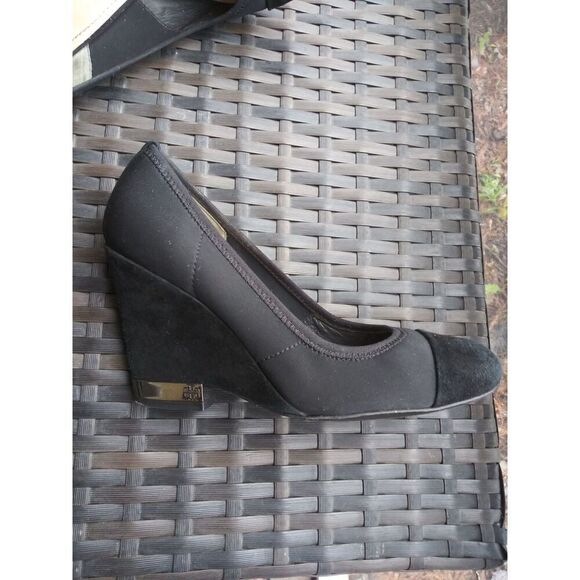 Tory Burch Wedge Heels Size 5 1/2 - Picture 6 of 9